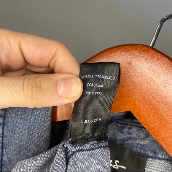 Lulus Courtesy Collar Blue Chambray Top - Picture 10 of 11